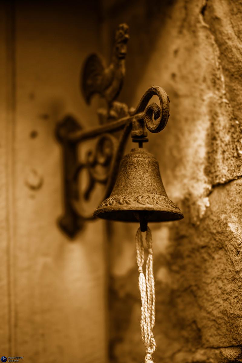 Focus on outdoor details of life